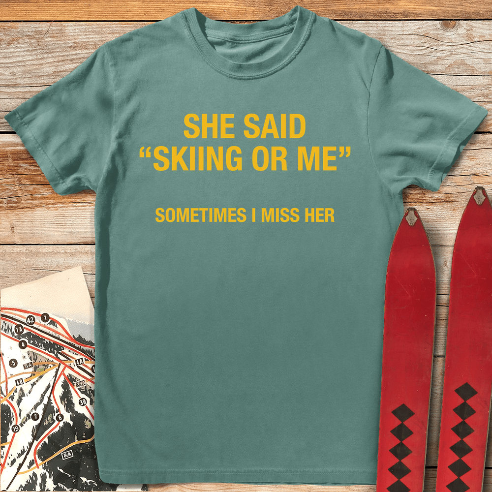 739 Skiing Or Me White - Light Green