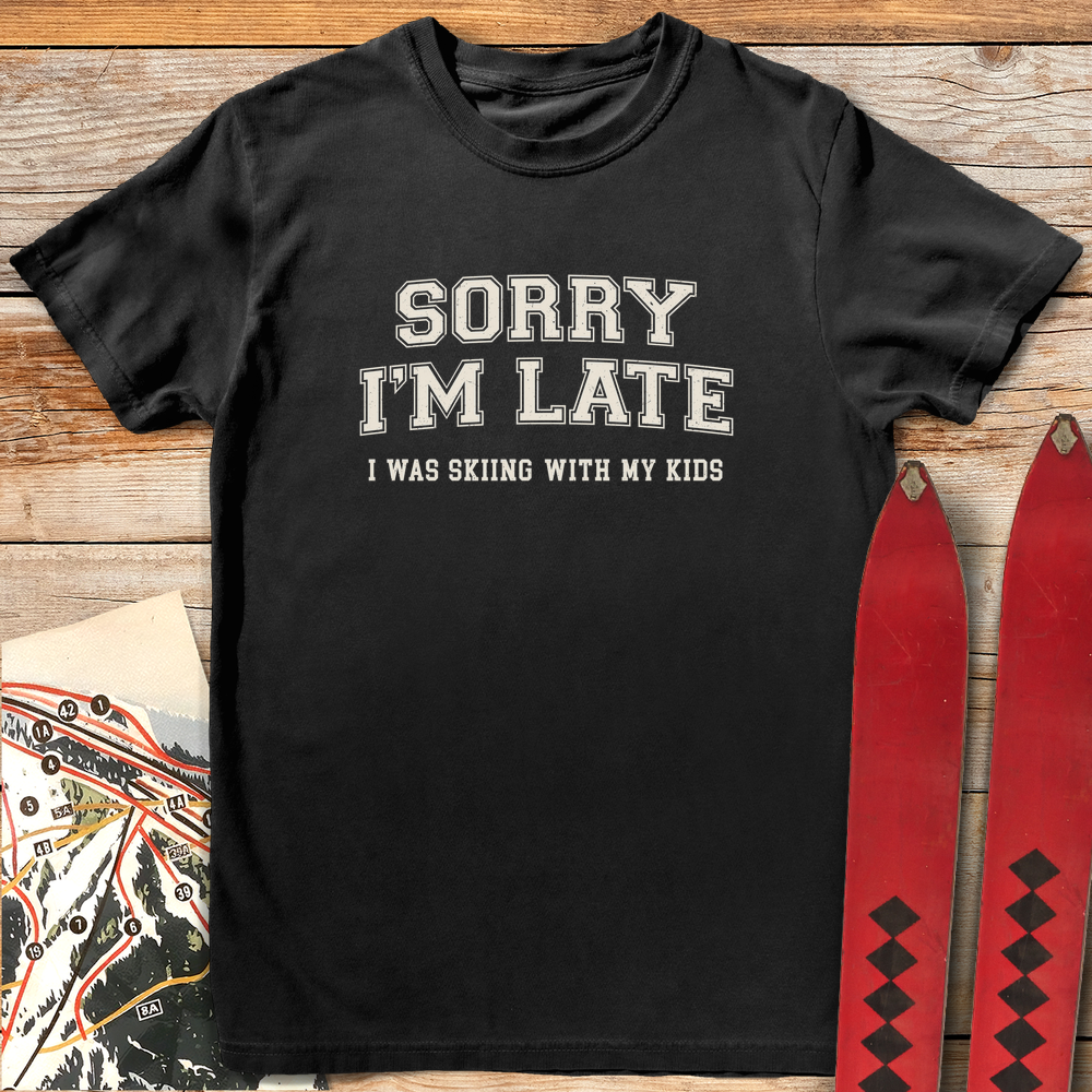 1401 Skiing With Kids White - Black