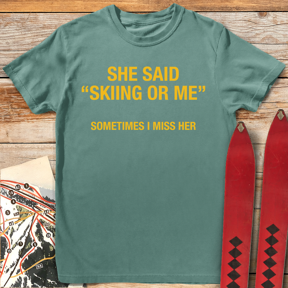 739 Skiing Or Me White - Light Green