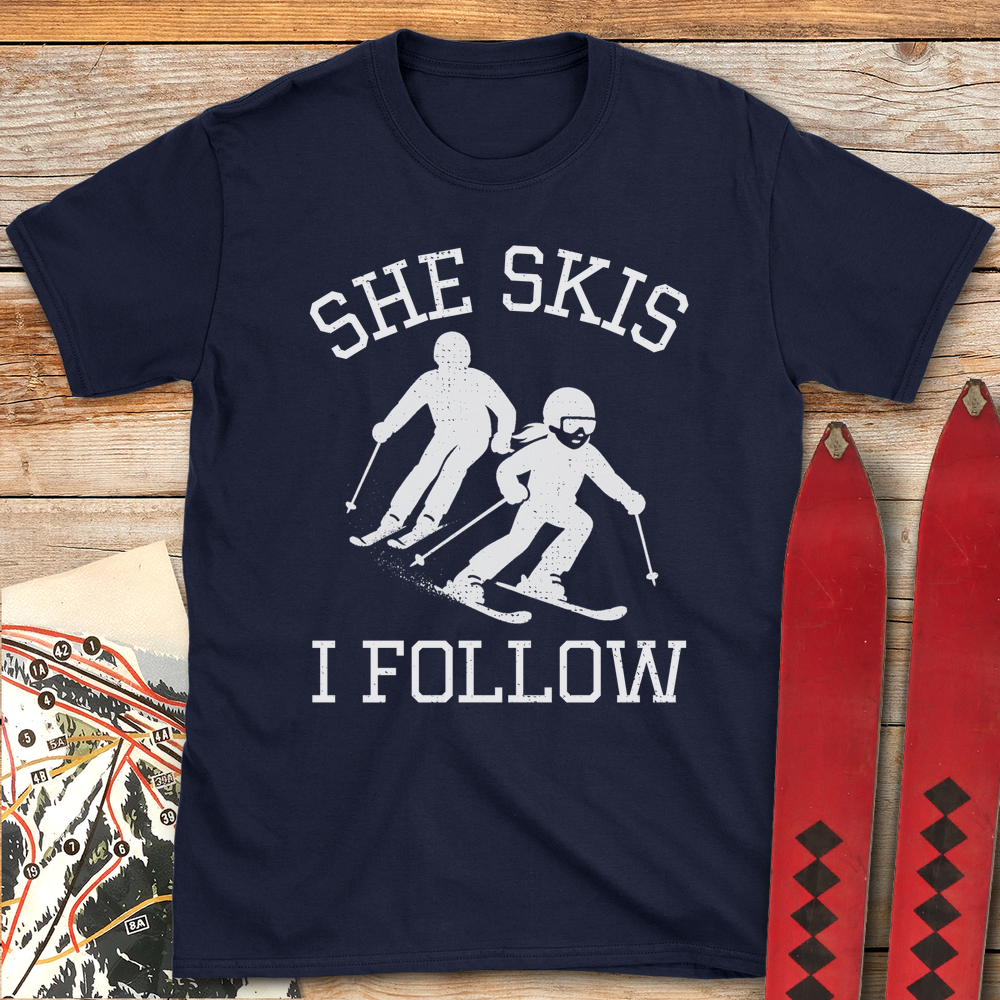 624 She Skis I Follow White - Navy
